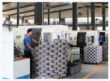 How crucial is effective lubrication for Track Roller Linear Guides in industrial applications?